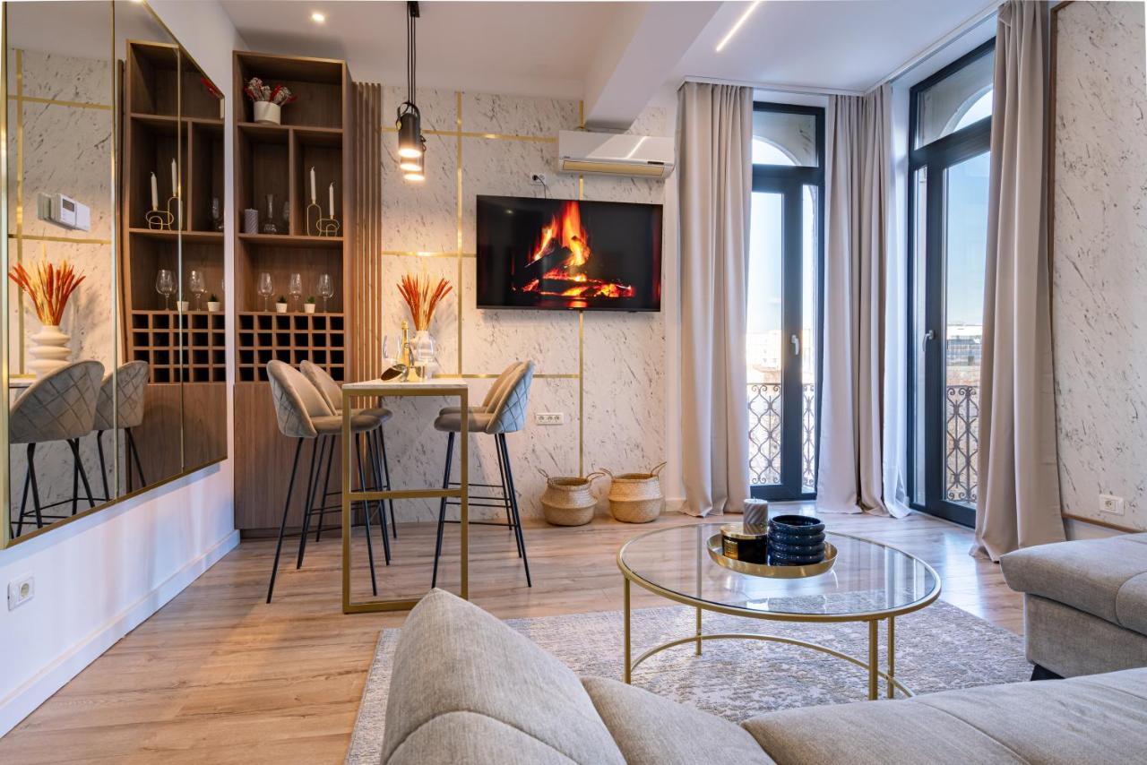 Golden View - Breathtaking Location In Bucharest Apartman Kültér fotó