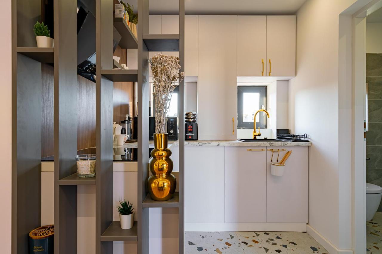 Golden View - Breathtaking Location In Bucharest Apartman Kültér fotó