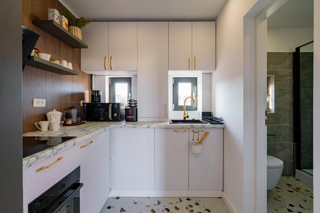Golden View - Breathtaking Location In Bucharest Apartman Kültér fotó