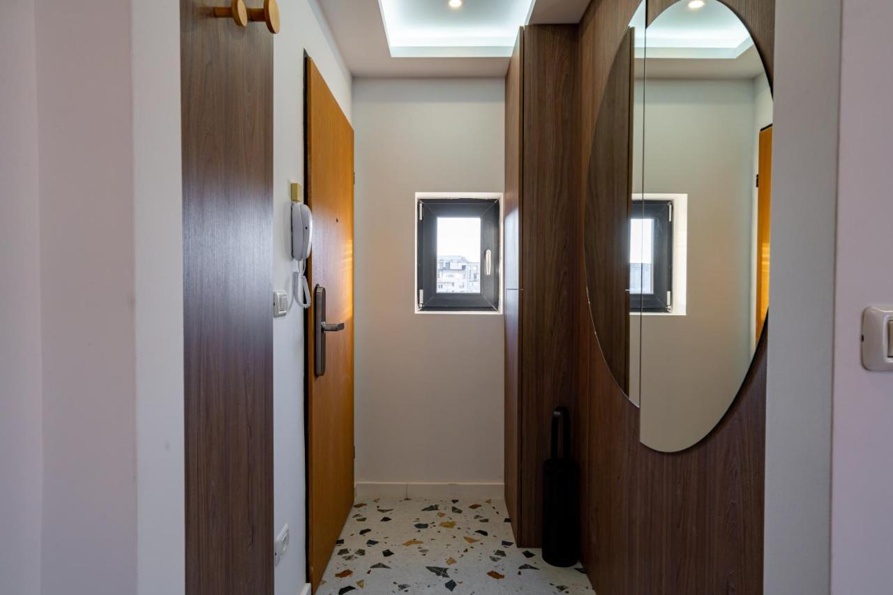 Golden View - Breathtaking Location In Bucharest Apartman Kültér fotó